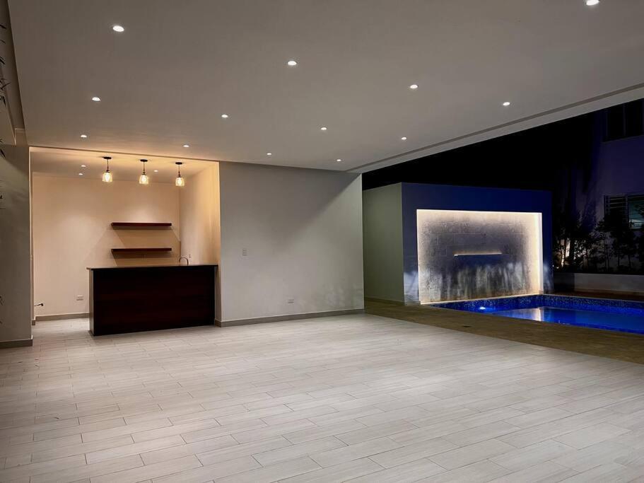 サンティアゴ・デ・ロス・カバリェロスOutstanding Pent House W/Jacuzziアパートメント エクステリア 写真