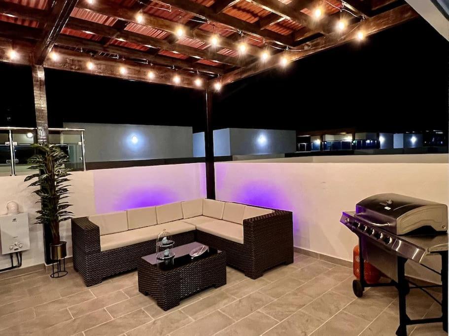 サンティアゴ・デ・ロス・カバリェロスOutstanding Pent House W/Jacuzziアパートメント エクステリア 写真
