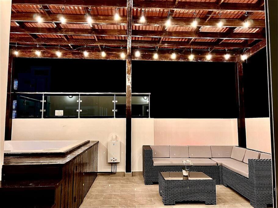 サンティアゴ・デ・ロス・カバリェロスOutstanding Pent House W/Jacuzziアパートメント エクステリア 写真